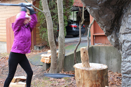 splitting wood anxiety reducer